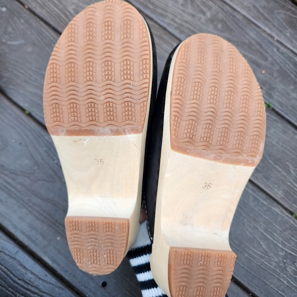 Leather clogs - Picture 4 of 5